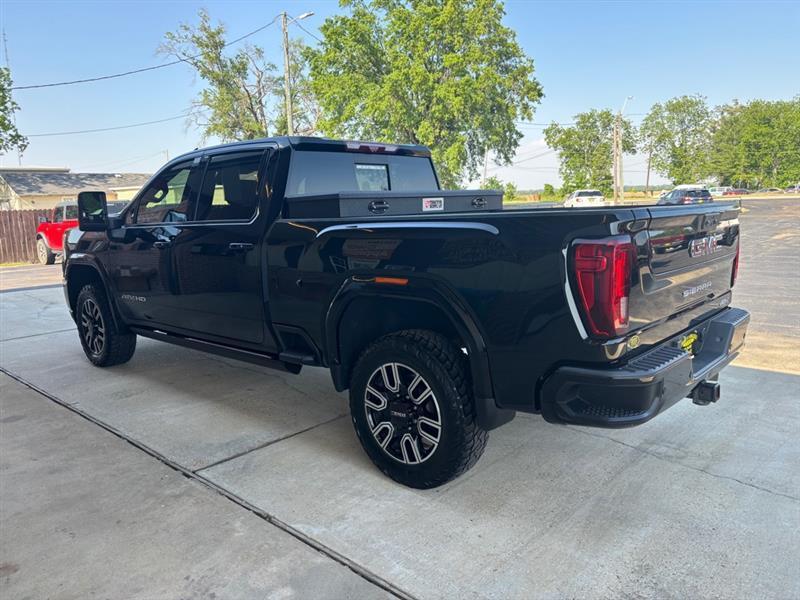 GMC Sierra 2500HD AT4 Crew Cab 4WD 2023