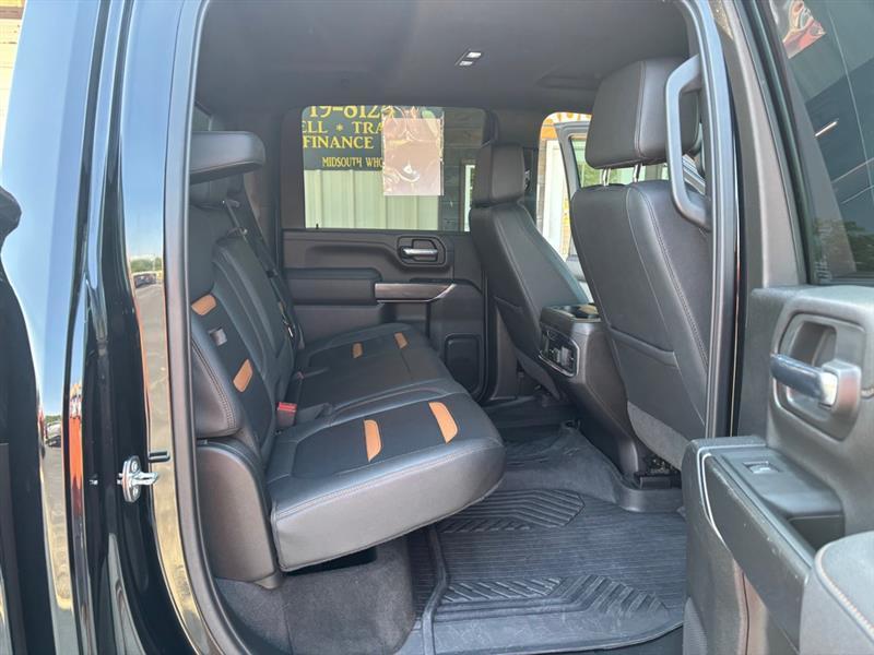 GMC Sierra 2500HD AT4 Crew Cab 4WD 2023