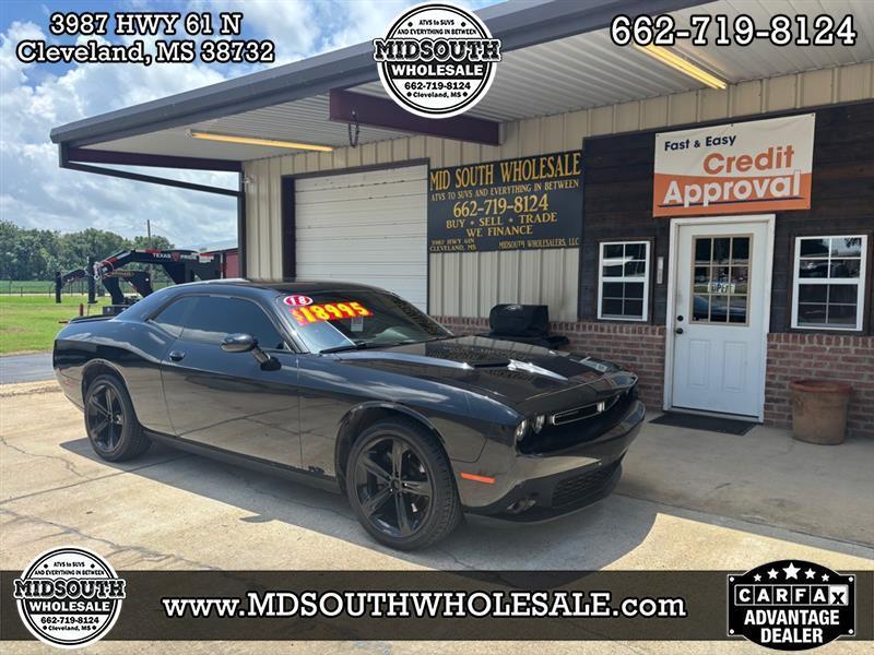 2018 Dodge Challenger SXT's photo