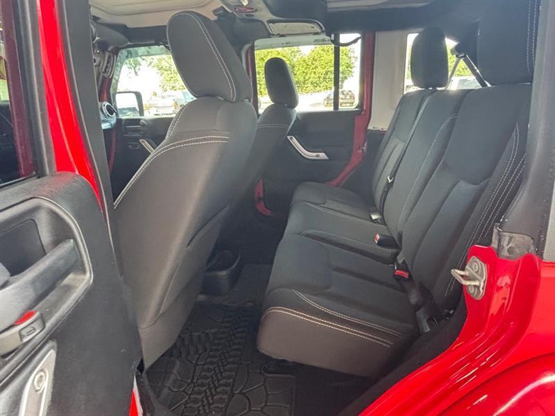 Jeep Wrangler Unlimited Sahara 4WD 2016