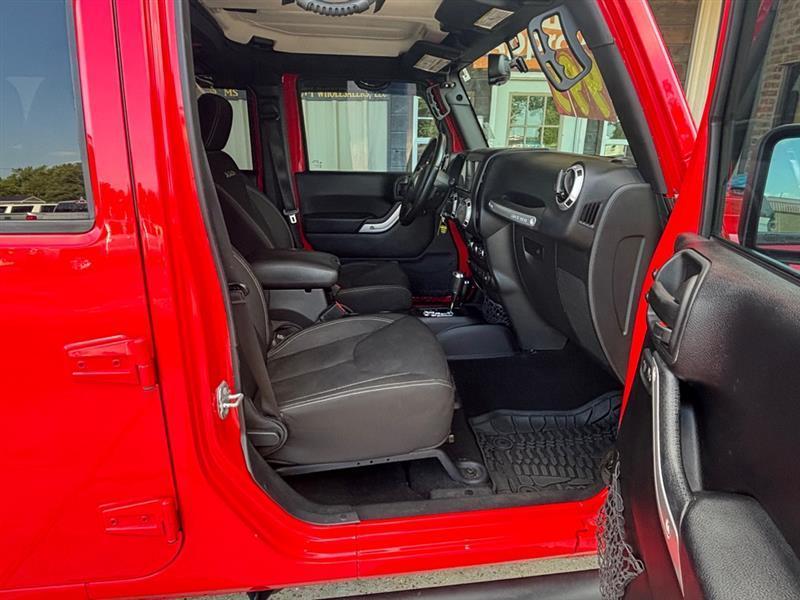 Jeep Wrangler Unlimited Sahara 4WD 2016