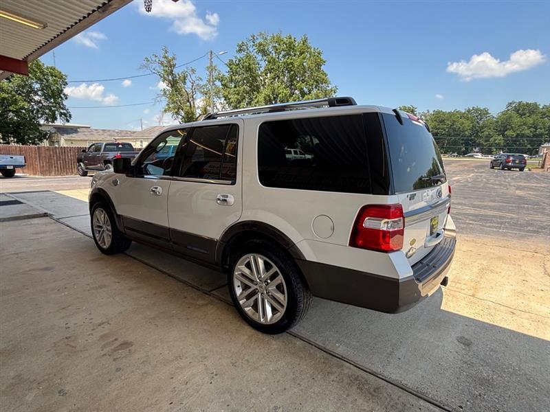 Ford Expedition XLT 4WD 2016