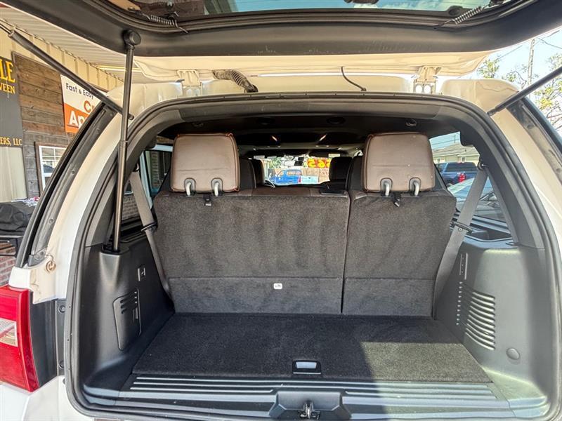 Ford Expedition XLT 4WD 2016
