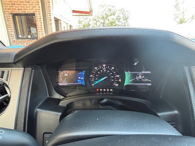 Ford Expedition XLT 4WD 2016