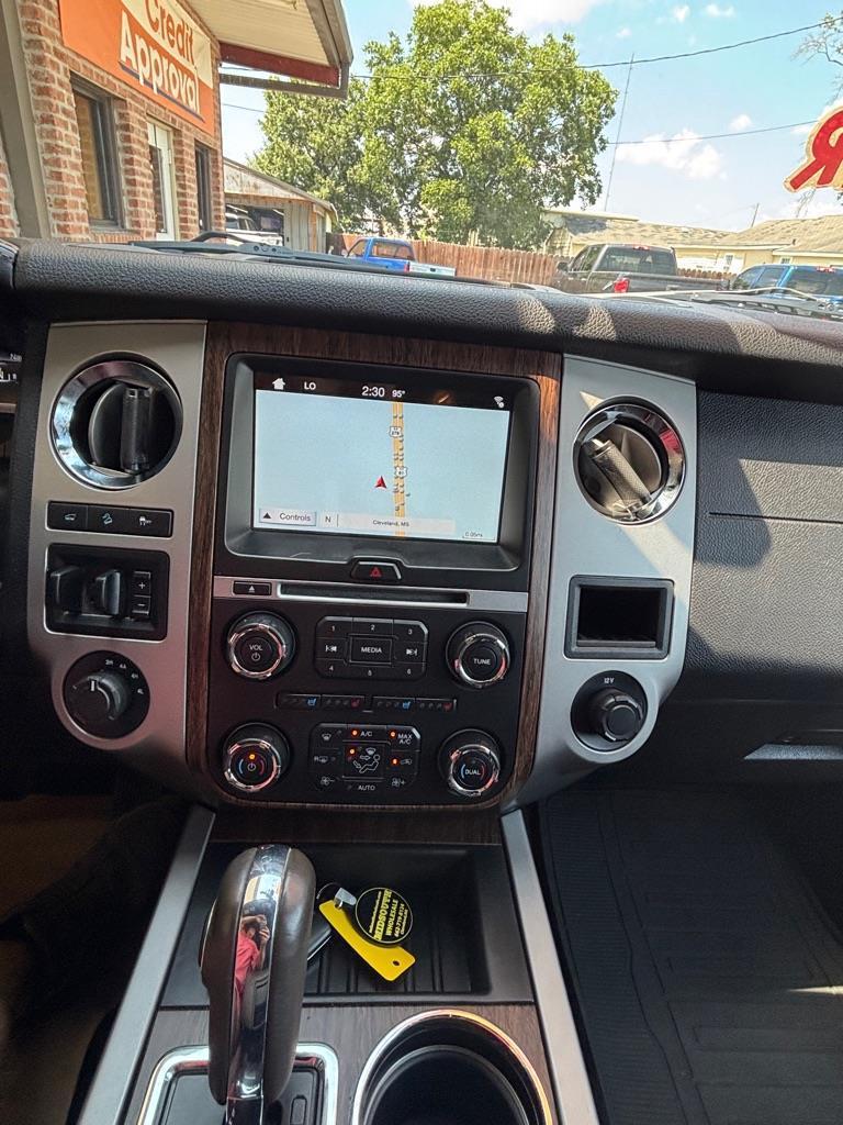 Ford Expedition XLT 4WD 2016