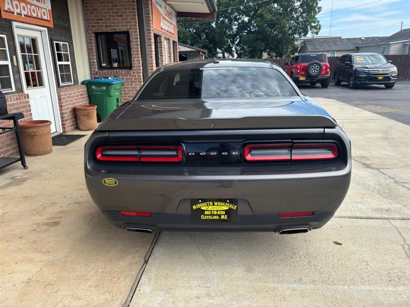 Dodge Challenger SXT 2019