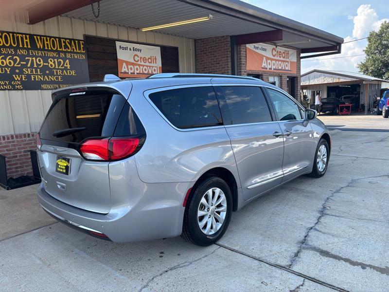 Chrysler Pacifica Touring-L 2019