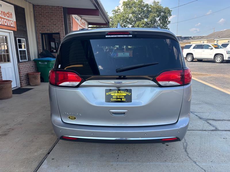 Chrysler Pacifica Touring-L 2019
