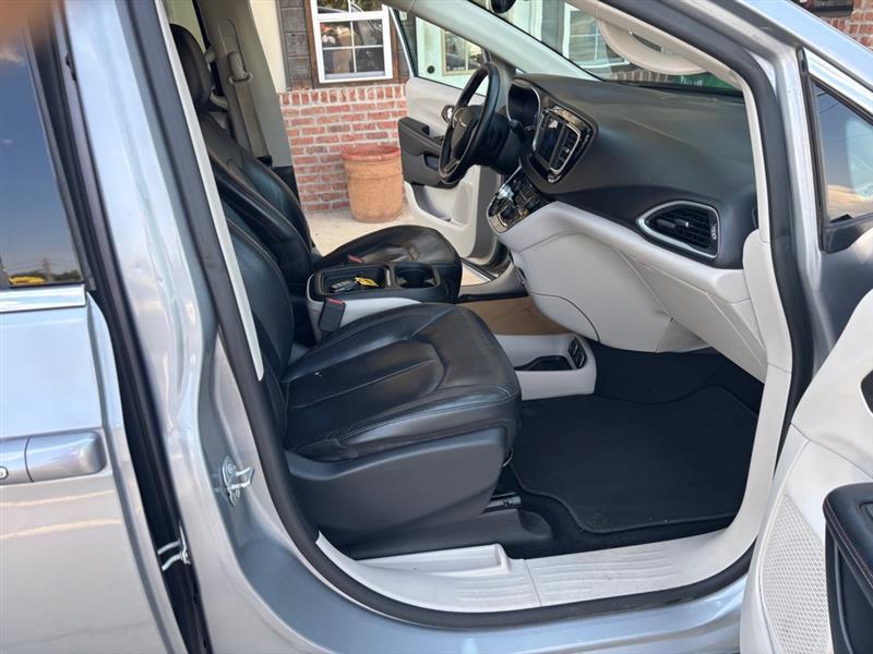 Chrysler Pacifica Touring-L 2019