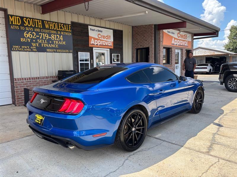 Ford Mustang EcoBoost Coupe 2018