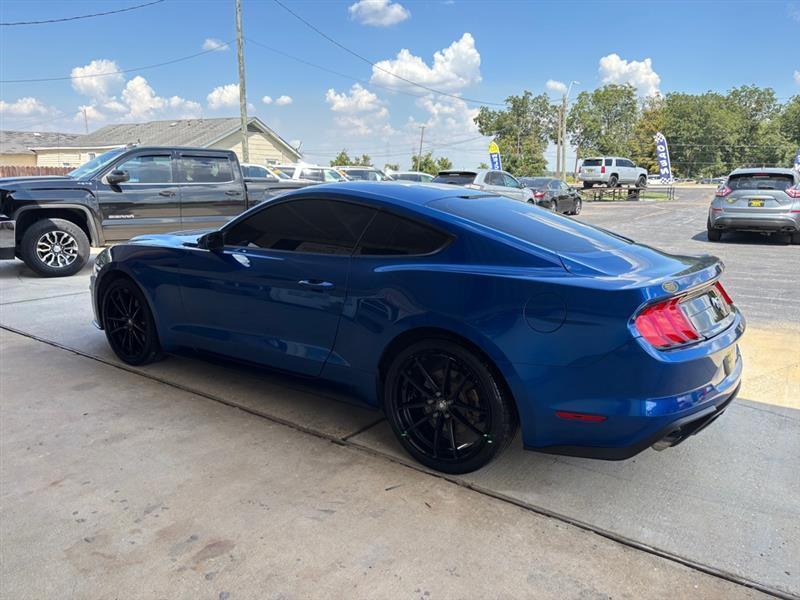 Ford Mustang EcoBoost Coupe 2018