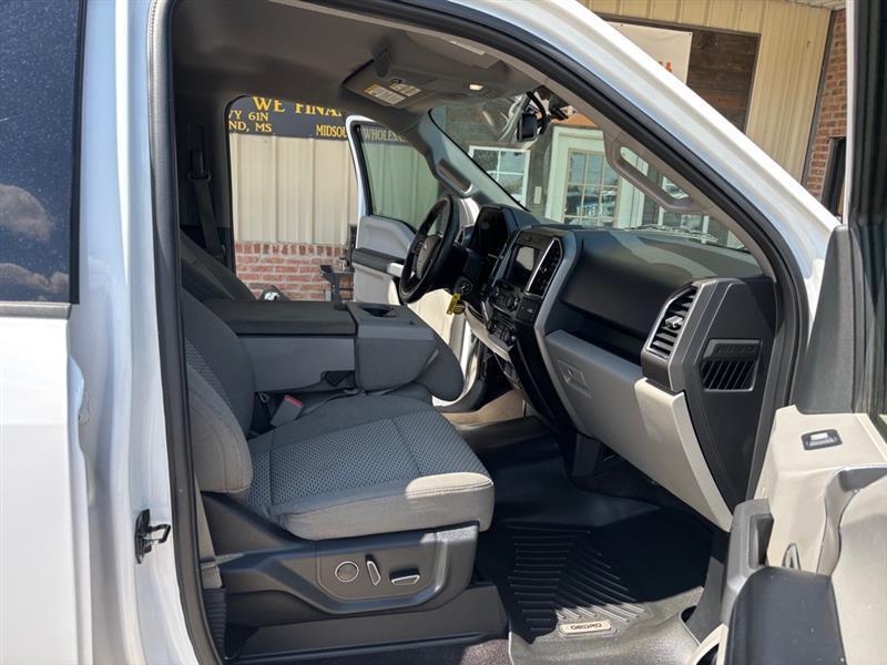 Ford F-150 XL SuperCrew 5.5-ft. Bed 4WD 2016
