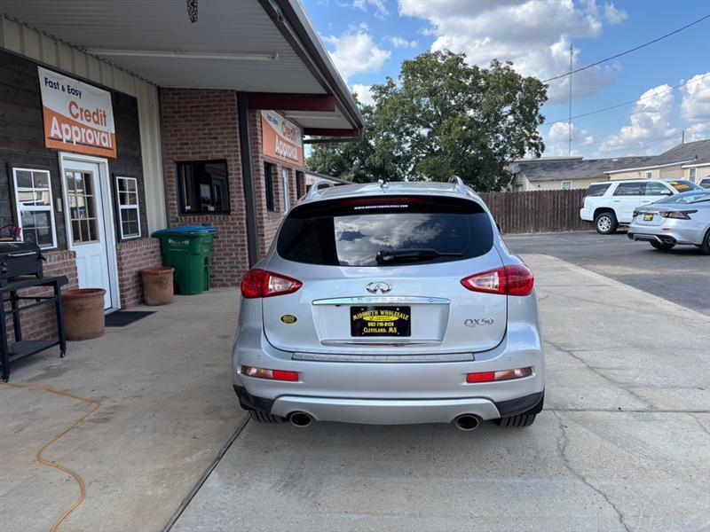 Infiniti QX50 Base AWD 2017