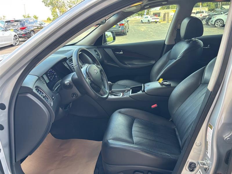 Infiniti QX50 Base AWD 2017