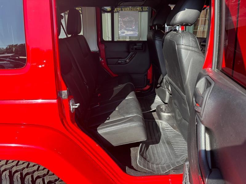 Jeep Wrangler Unlimited Sahara 4WD 2015
