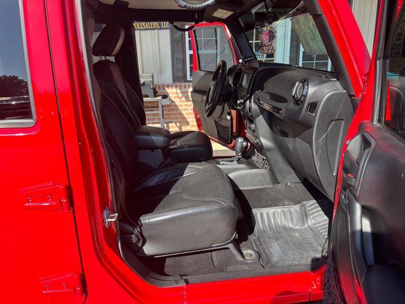 Jeep Wrangler Unlimited Sahara 4WD 2015