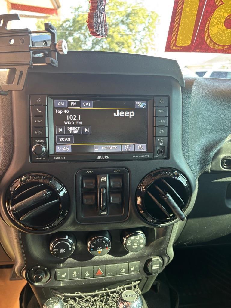 Jeep Wrangler Unlimited Sahara 4WD 2015
