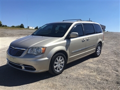 2014 Chrysler Town & Country 