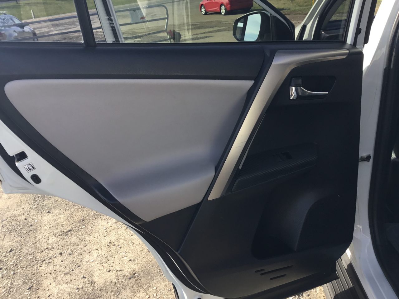 Toyota RAV4 Limited FWD 2015