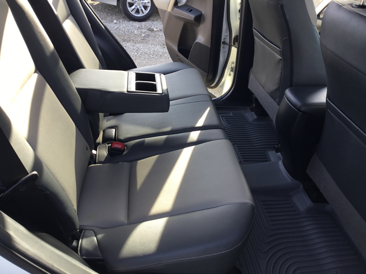 Toyota RAV4 Limited FWD 2015