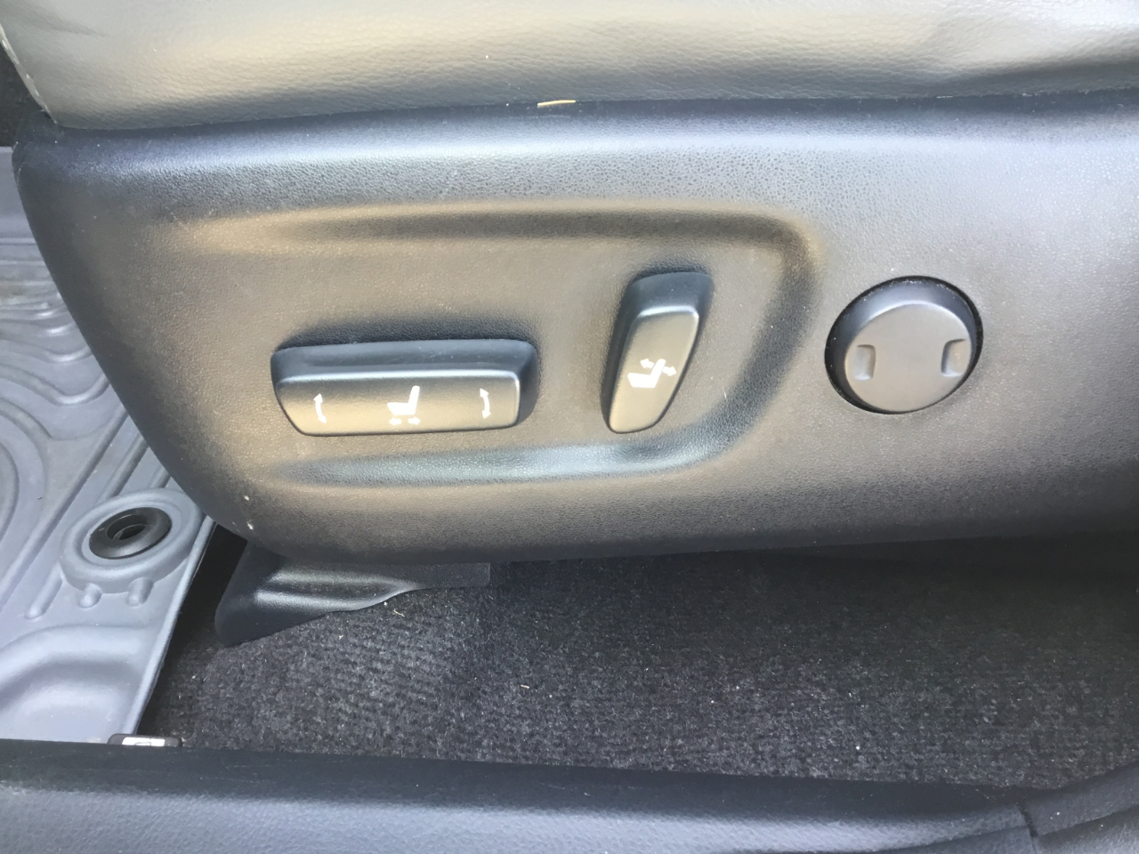 Toyota RAV4 Limited FWD 2015