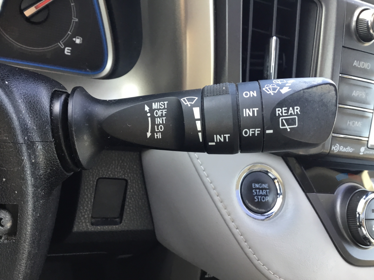 Toyota RAV4 Limited FWD 2015