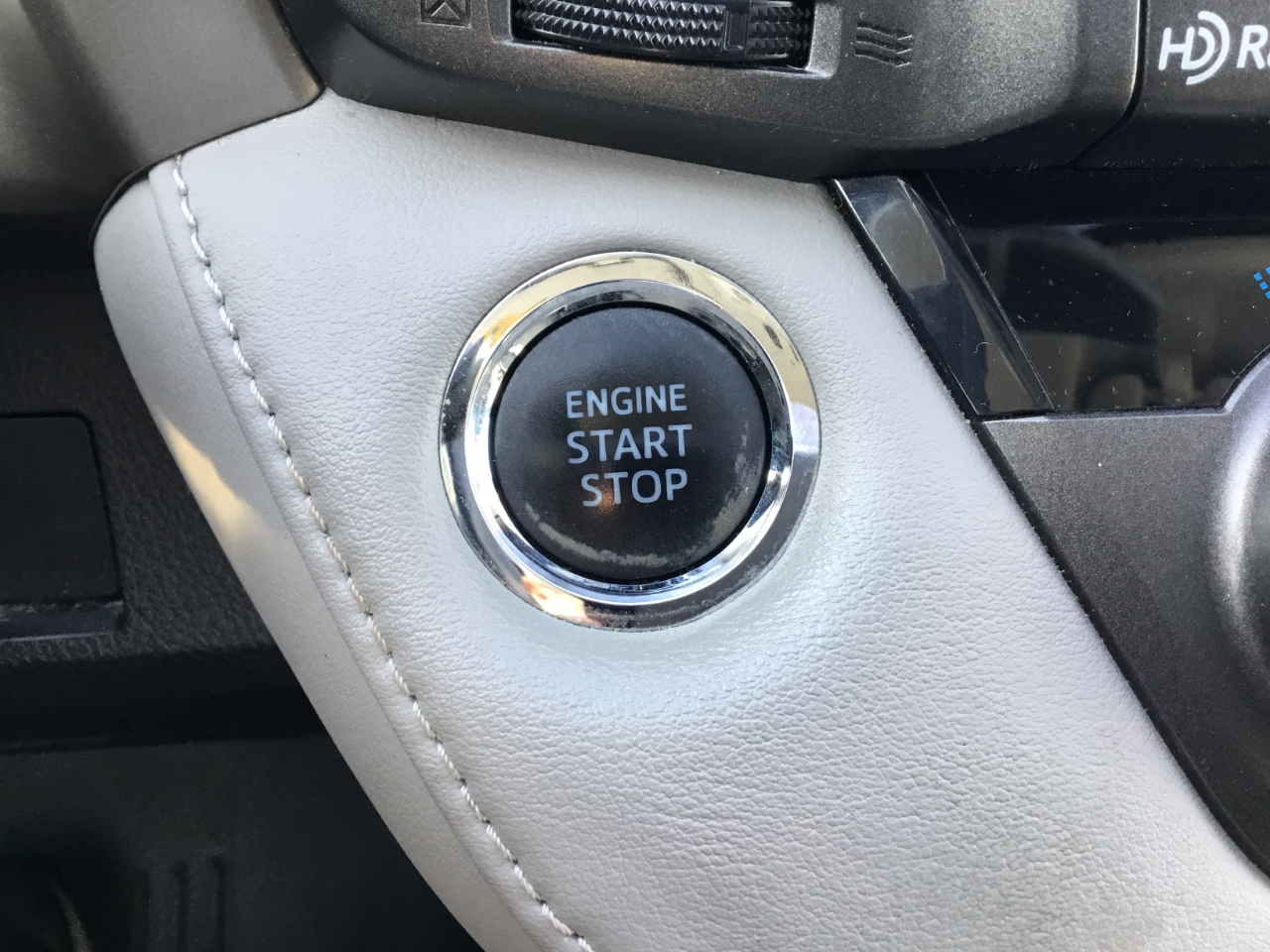 Toyota RAV4 Limited FWD 2015