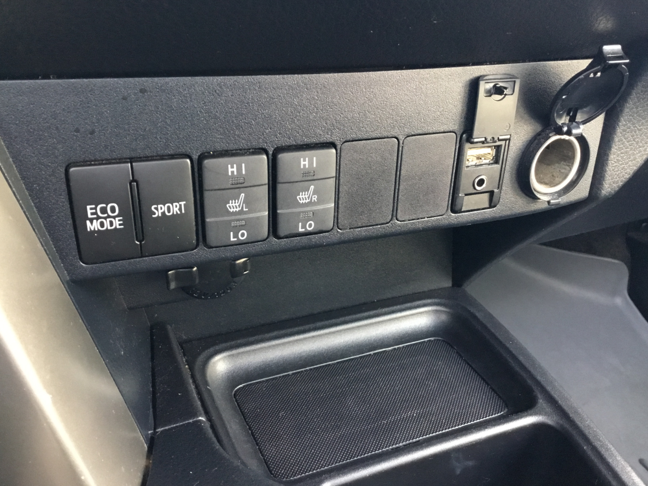 Toyota RAV4 Limited FWD 2015