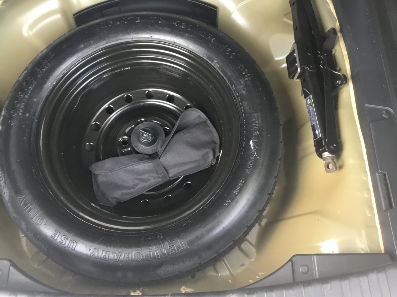 Honda CR-V EX-L 2WD 5-Speed AT 2012