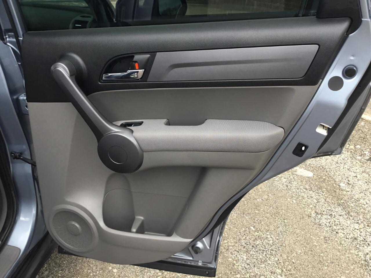 Honda CR-V LX 2WD 5-Speed AT 2009