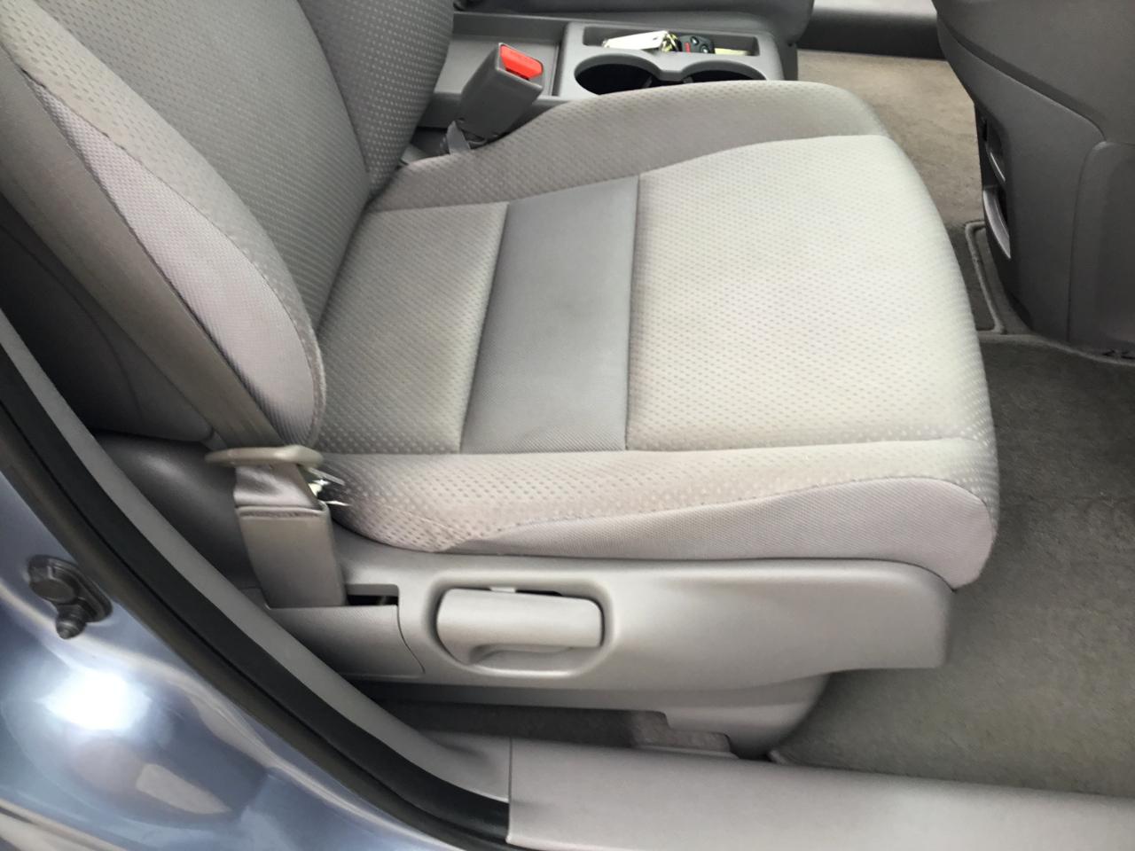 Honda CR-V LX 2WD 5-Speed AT 2009