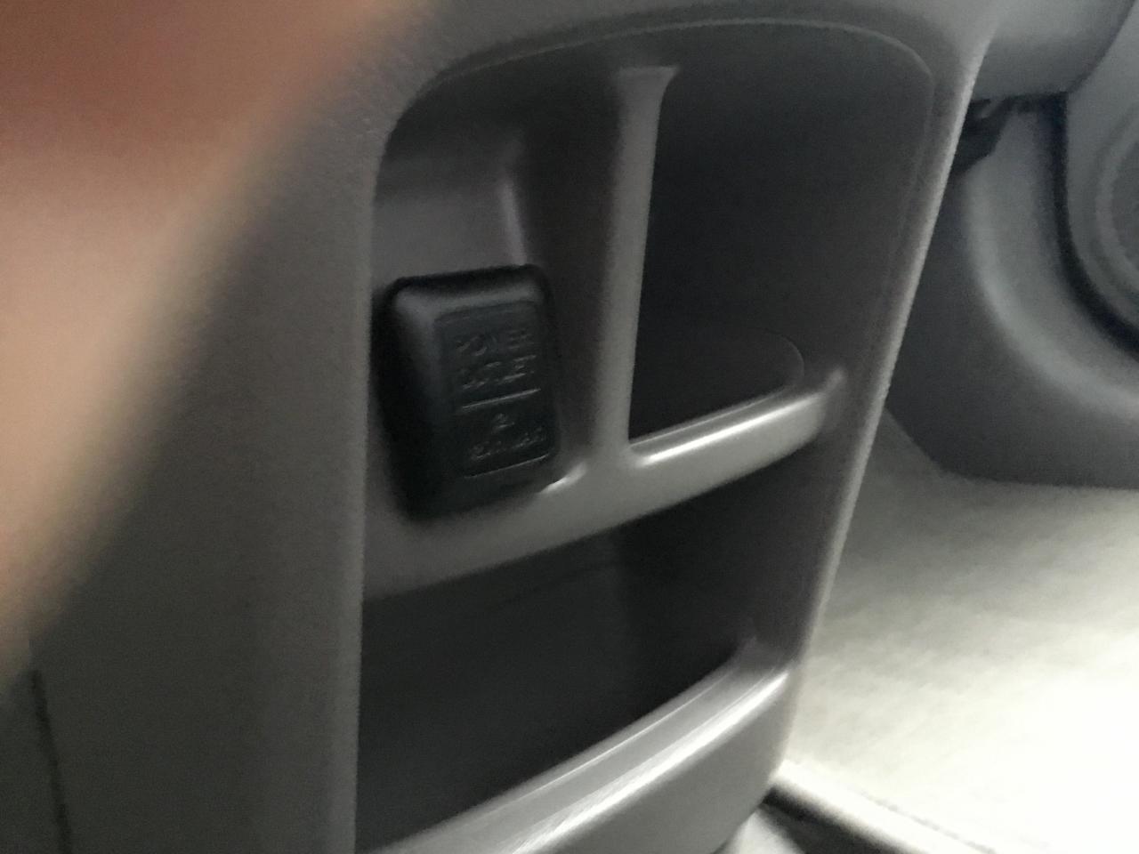 Honda CR-V LX 2WD 5-Speed AT 2009