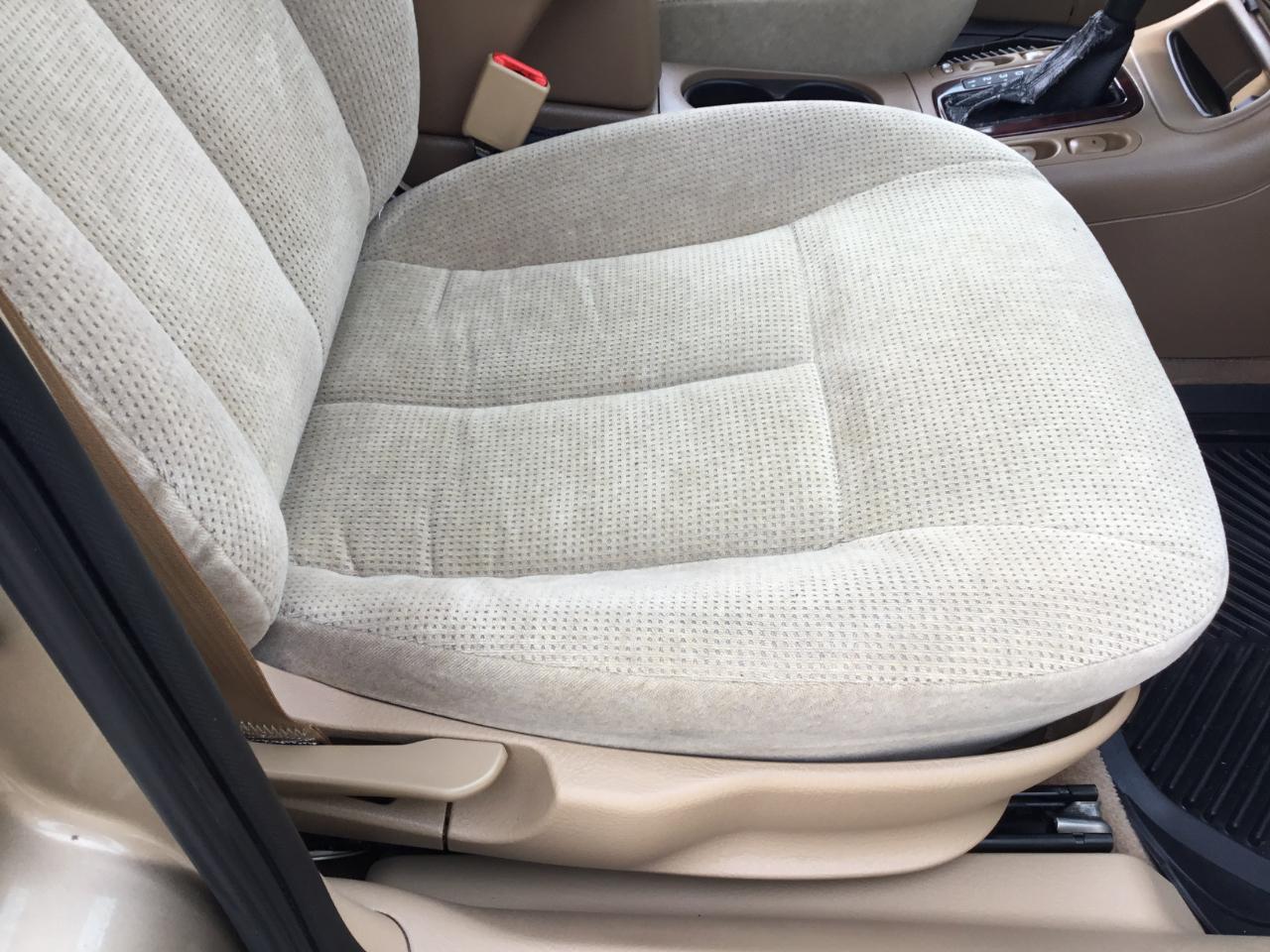 Saturn L-Series Wagon LW200 2002