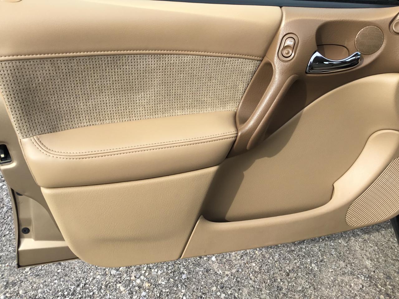 Saturn L-Series Wagon LW200 2002