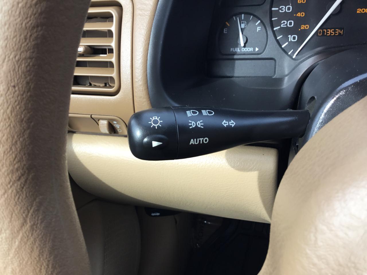 Saturn L-Series Wagon LW200 2002