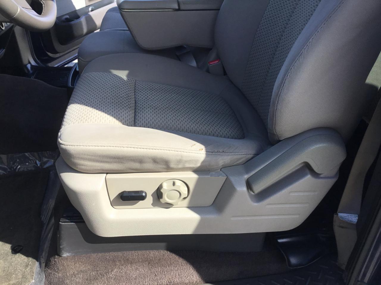 Ford F-150 XLT SuperCab 8-ft. Bed 2WD 2010