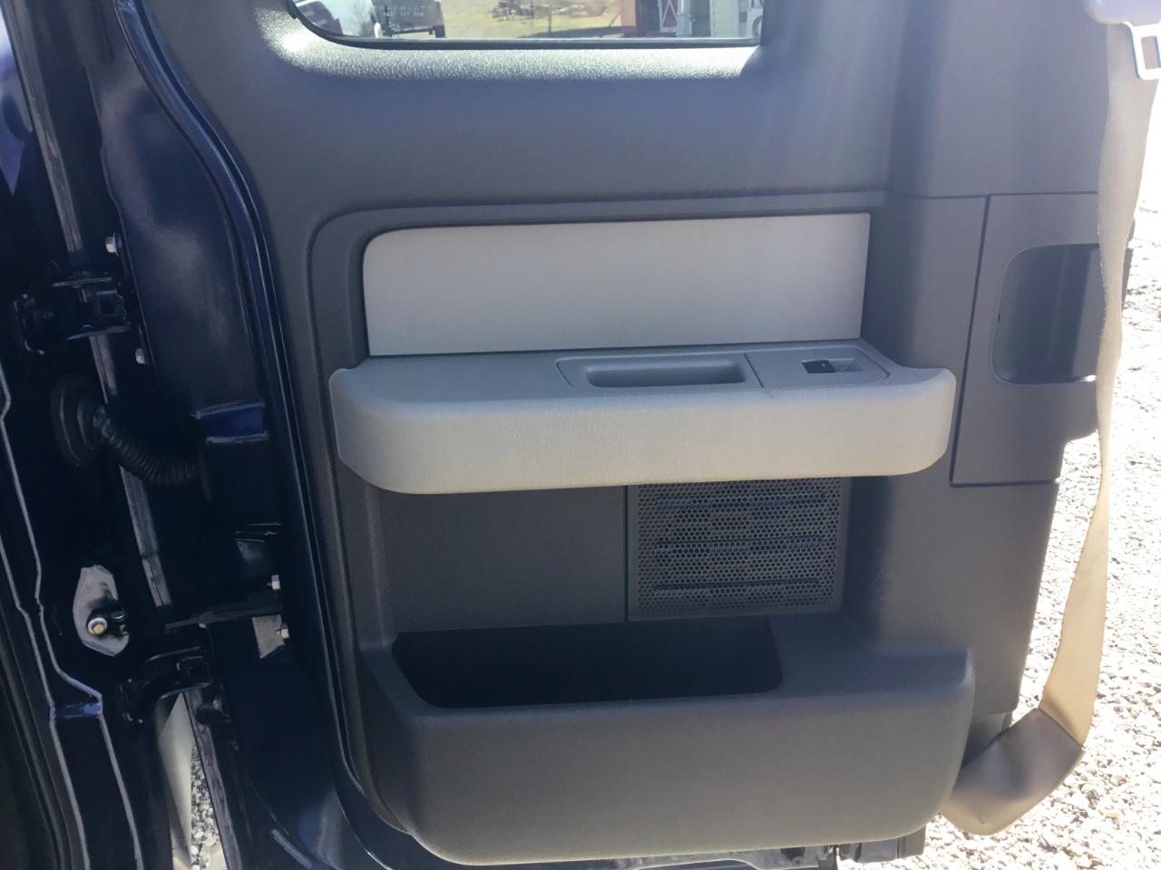 Ford F-150 XLT SuperCab 8-ft. Bed 2WD 2010