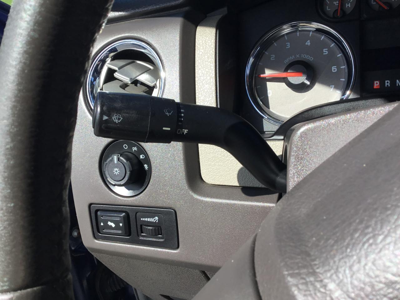 Ford F-150 XLT SuperCab 8-ft. Bed 2WD 2010