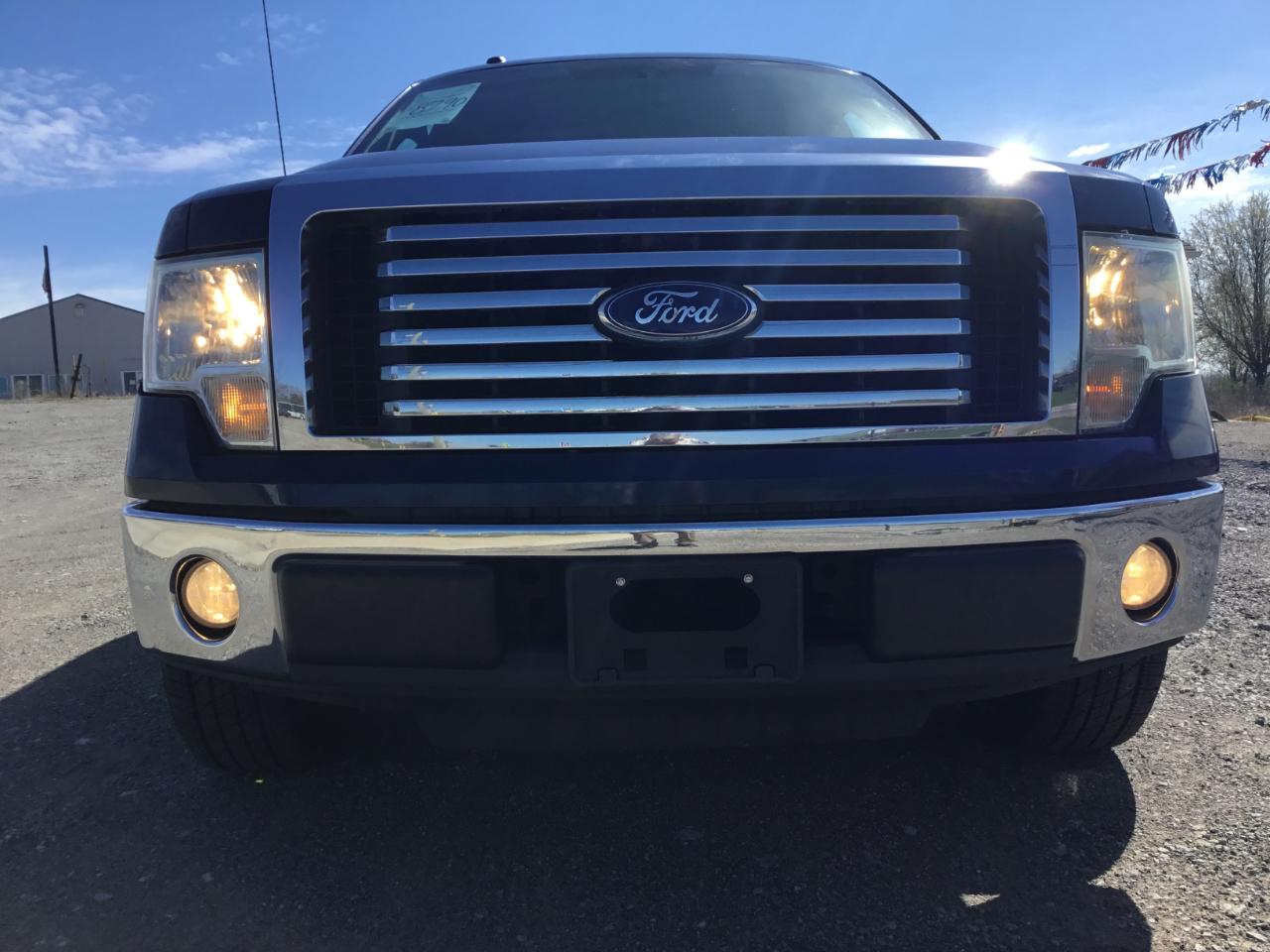 Ford F-150 XLT SuperCab 8-ft. Bed 2WD 2010