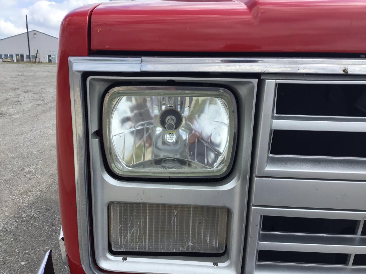 Chevrolet C/K 10 Regular Cab 4WD 1985