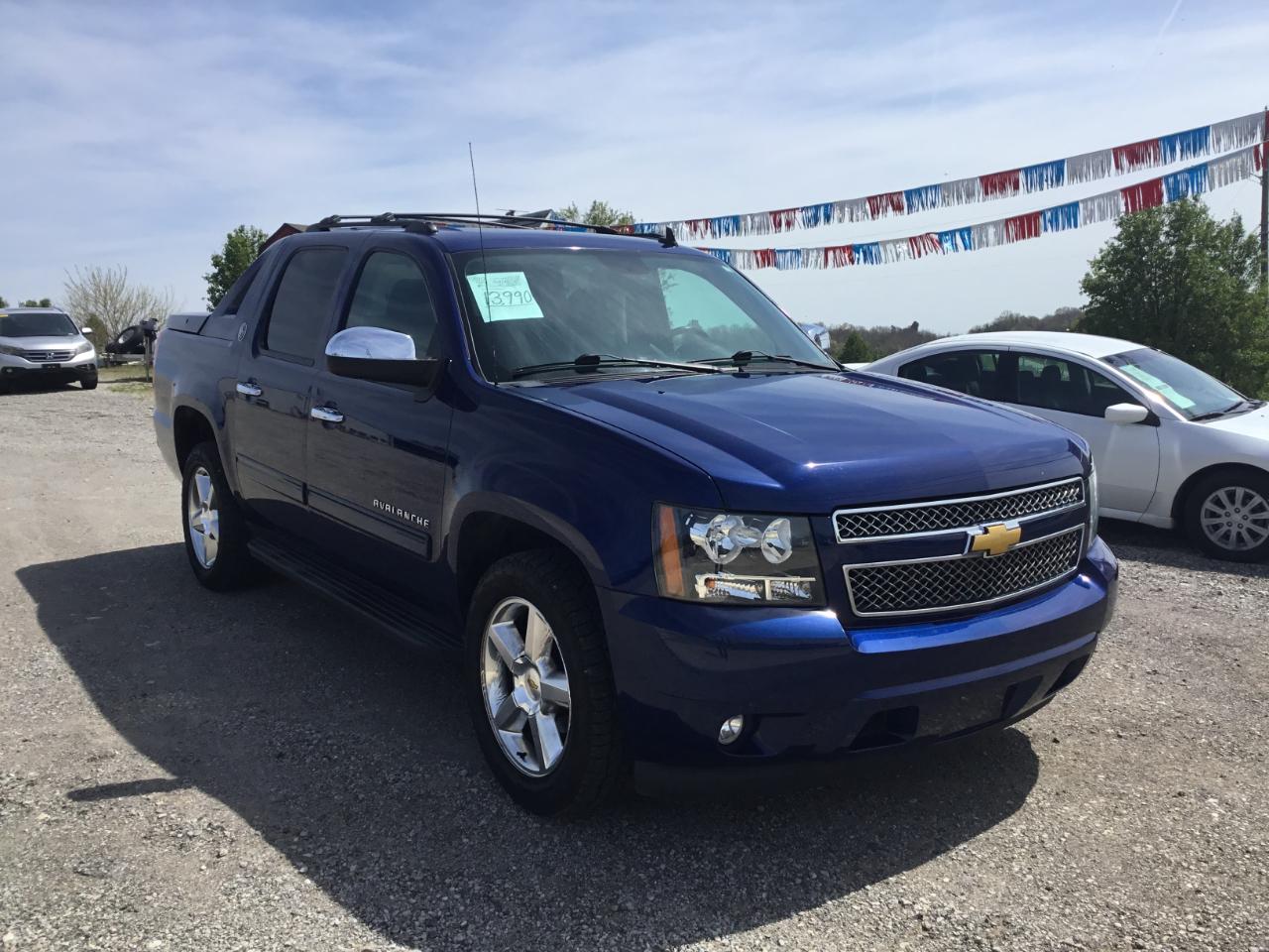 Chevrolet Avalanche LT 2WD 2013