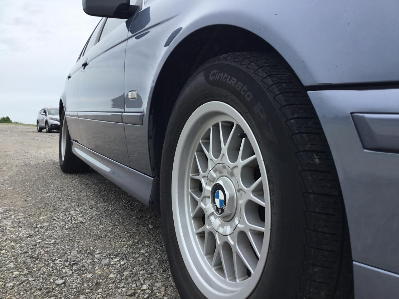 BMW 5-Series 525i 2002