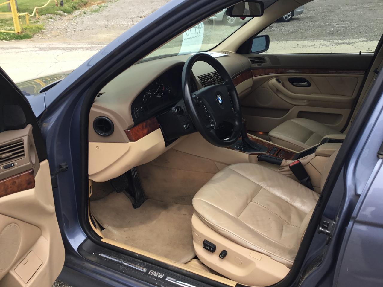 BMW 5-Series 525i 2002