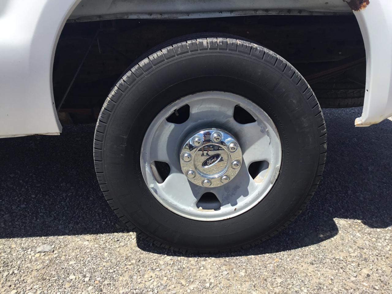 Ford F-250 SD XL 2WD 2005