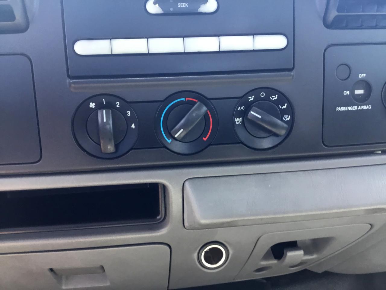 Ford F-250 SD XL 2WD 2005