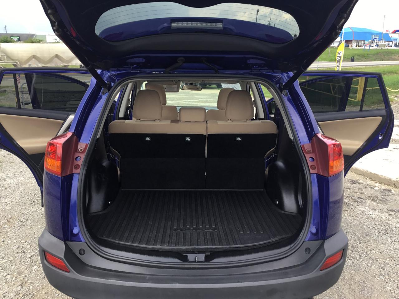 Toyota RAV4 XLE AWD 2015