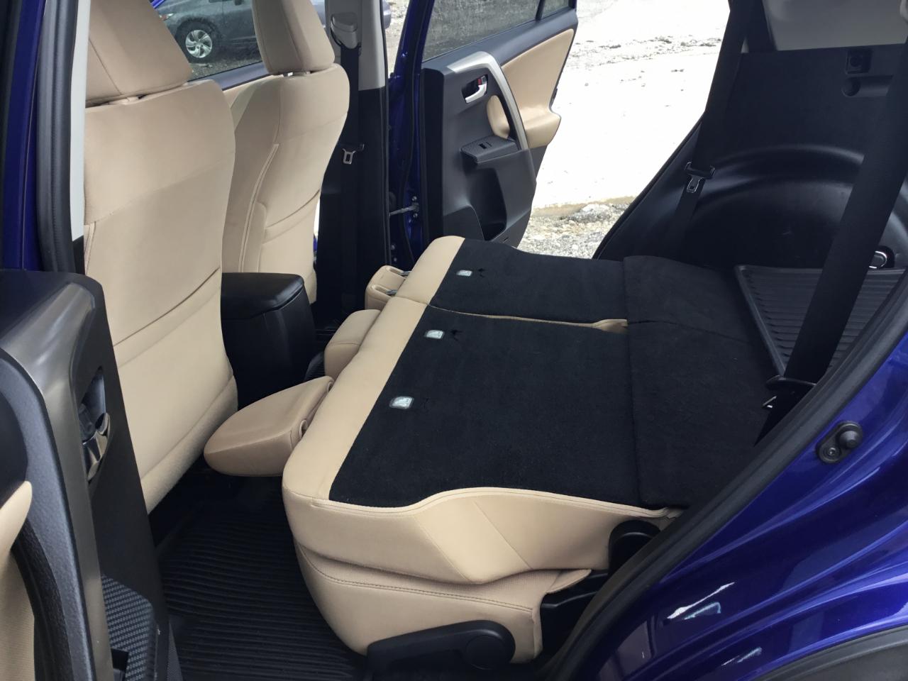 Toyota RAV4 XLE AWD 2015