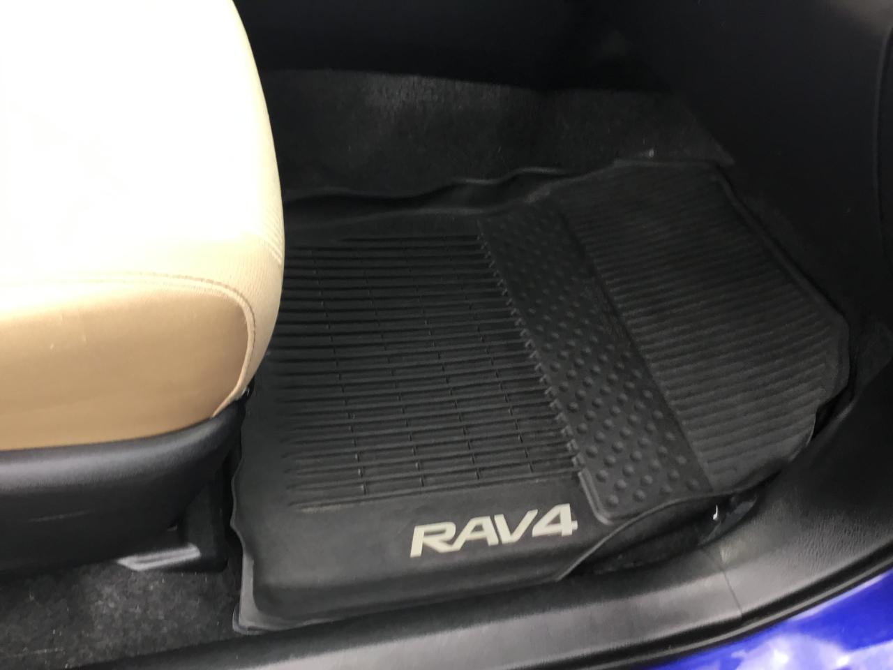 Toyota RAV4 XLE AWD 2015