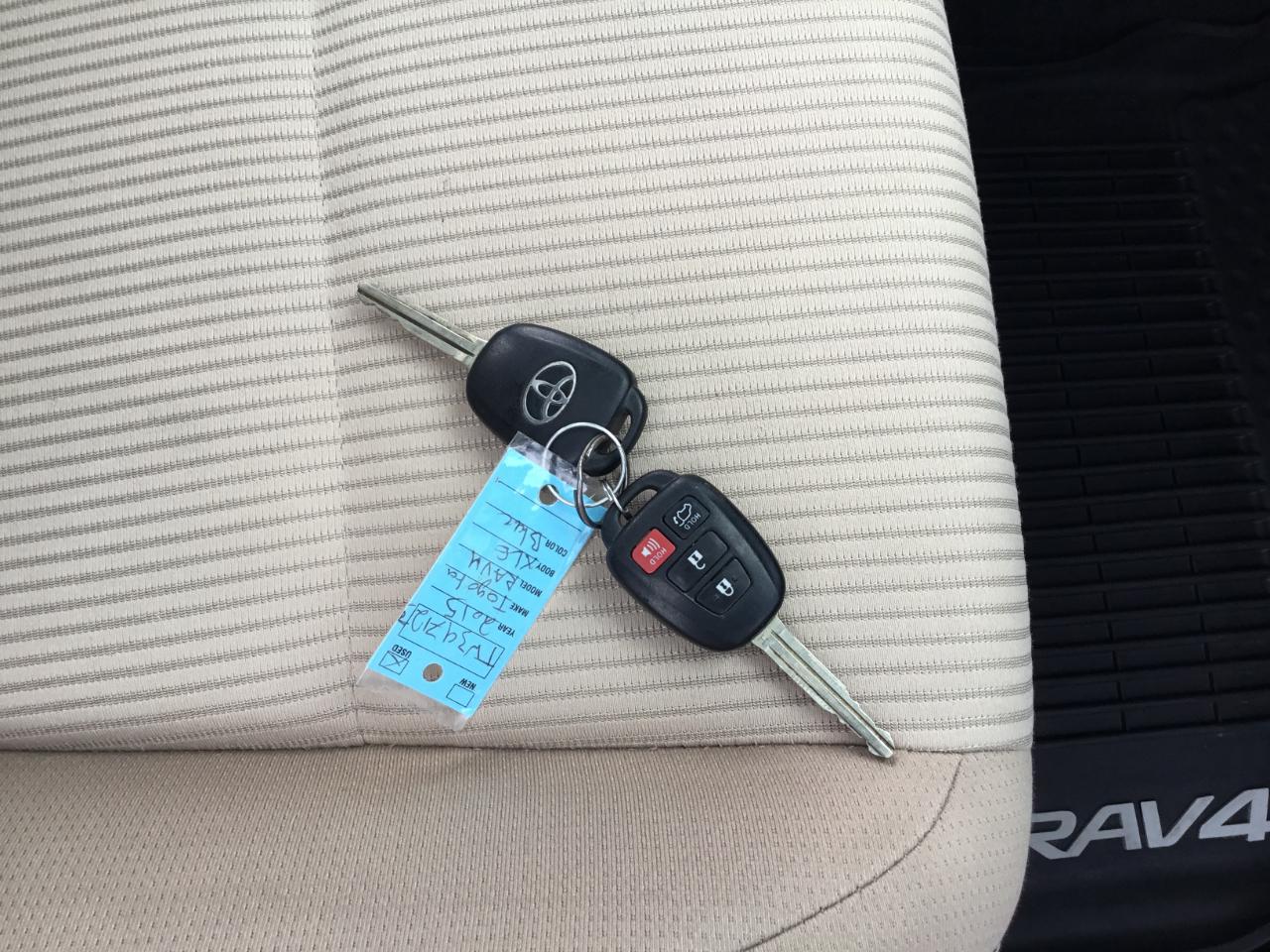 Toyota RAV4 XLE AWD 2015