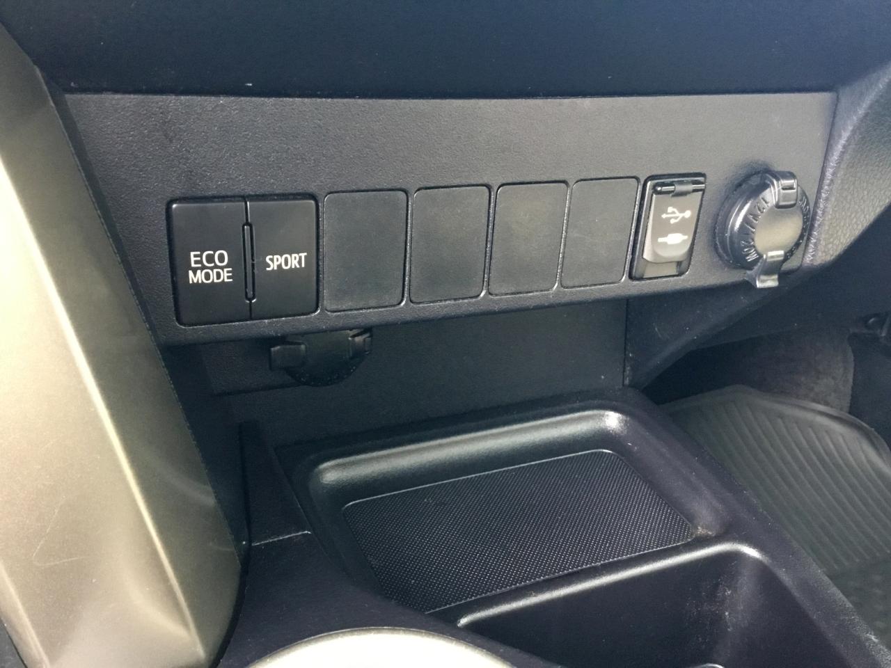 Toyota RAV4 XLE AWD 2015
